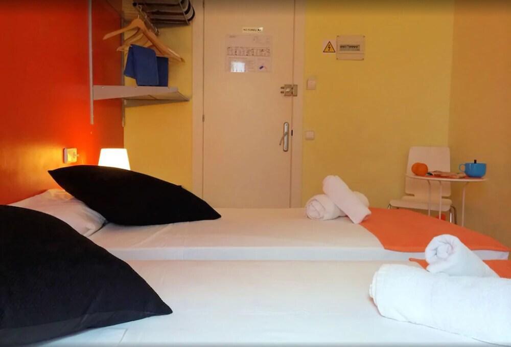 Barcelona City North Hostal Eksteriør billede