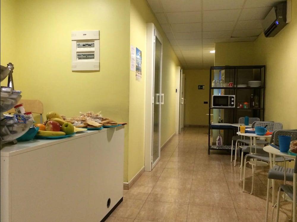 Barcelona City North Hostal Eksteriør billede