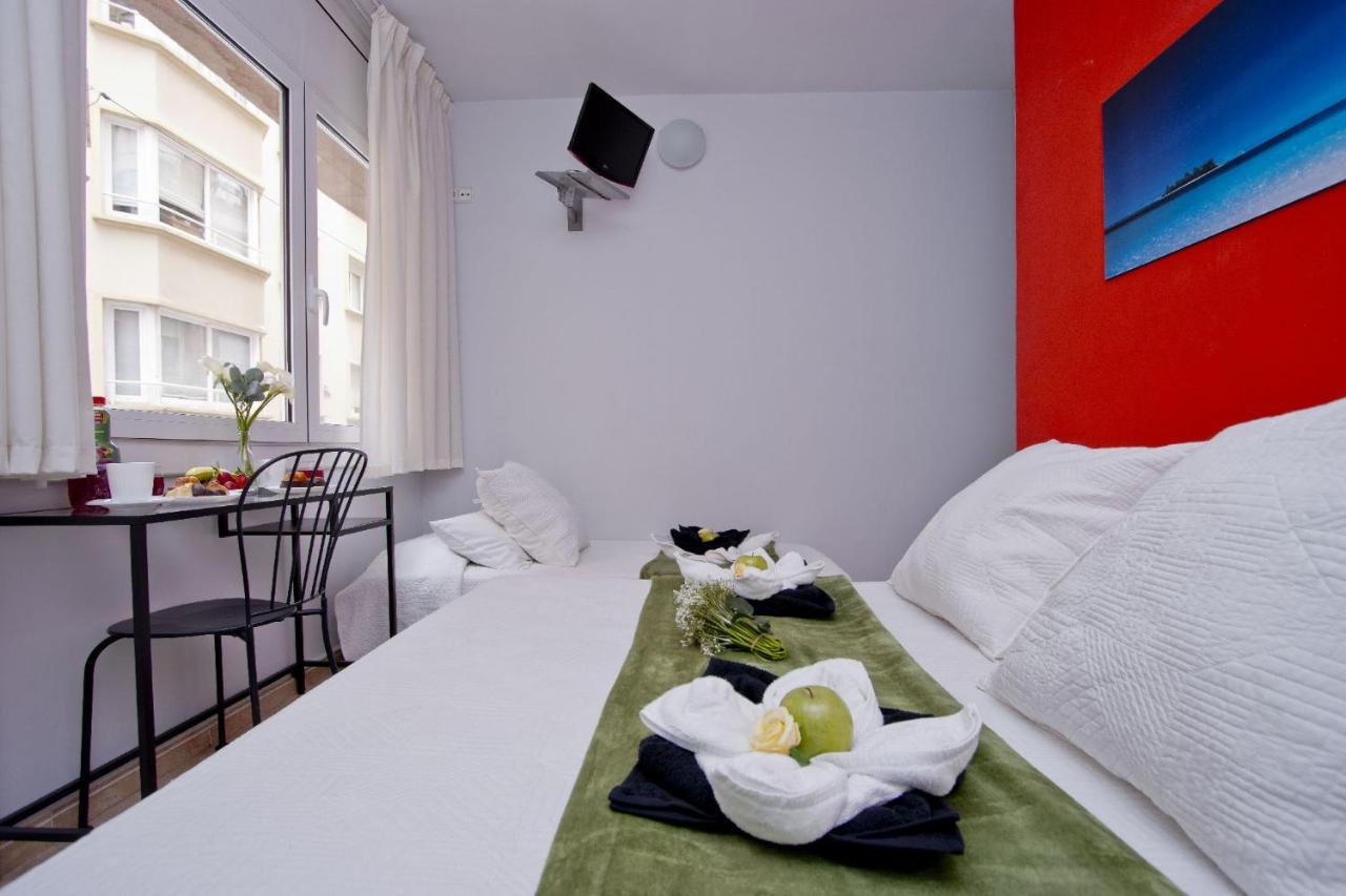 Barcelona City North Hostal Eksteriør billede