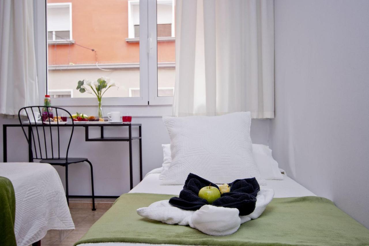 Barcelona City North Hostal Eksteriør billede