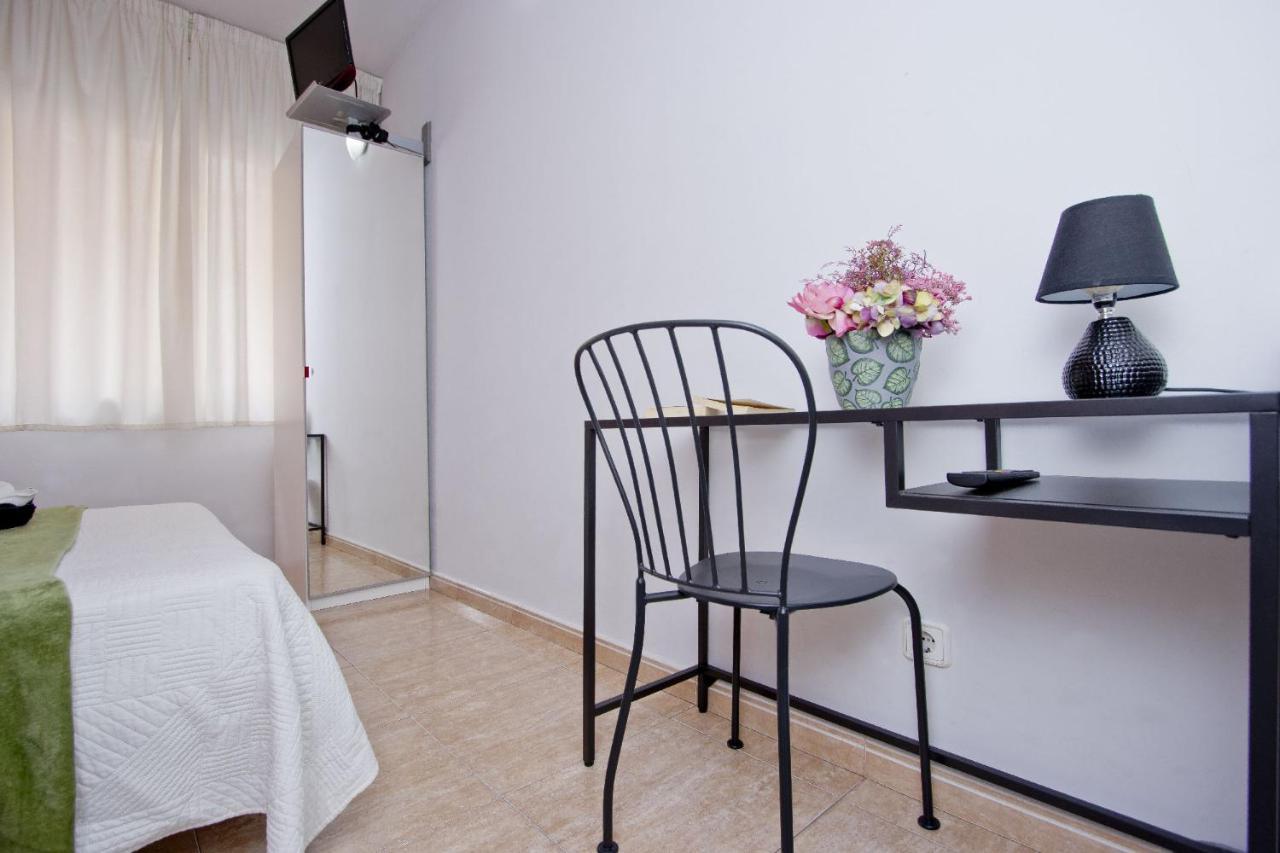 Barcelona City North Hostal Eksteriør billede