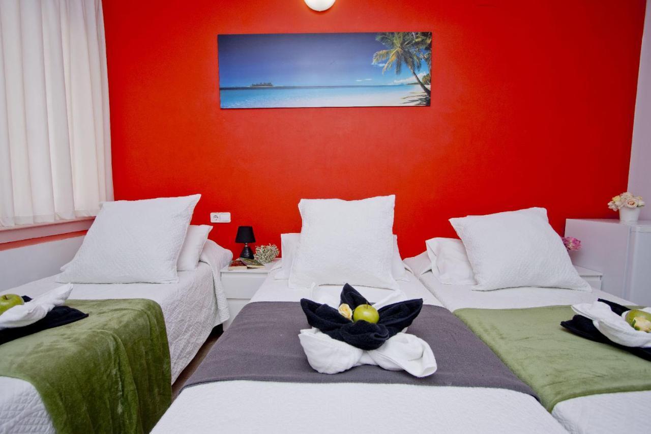 Barcelona City North Hostal Eksteriør billede