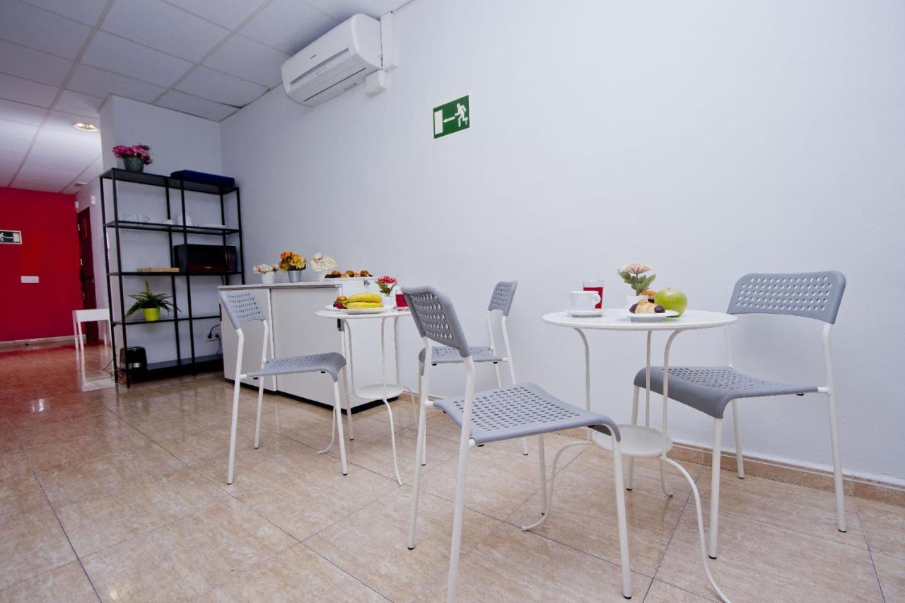 Barcelona City North Hostal Eksteriør billede