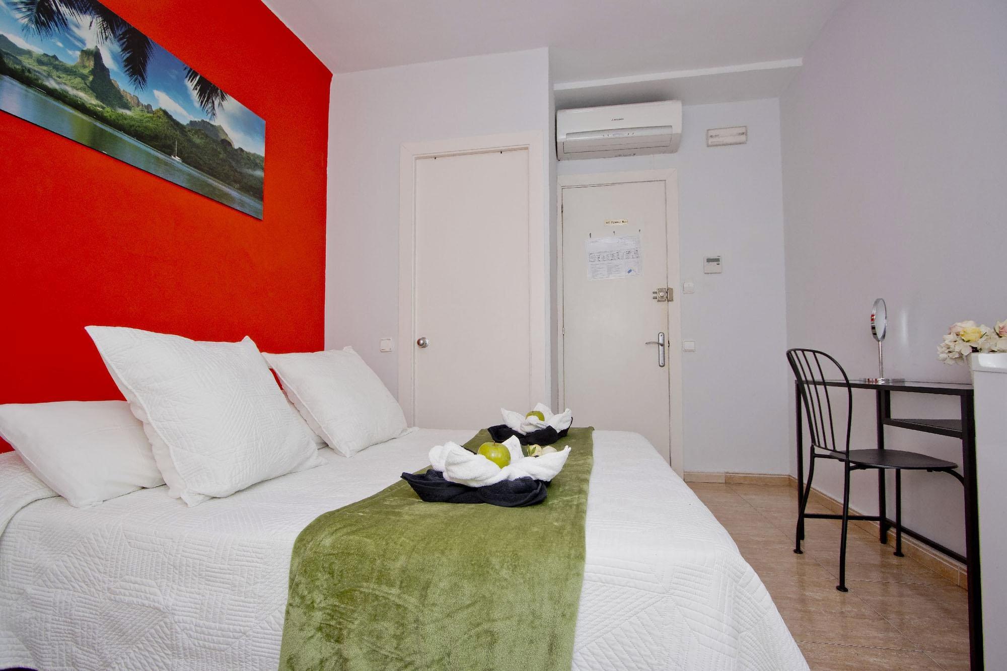 Barcelona City North Hostal Eksteriør billede