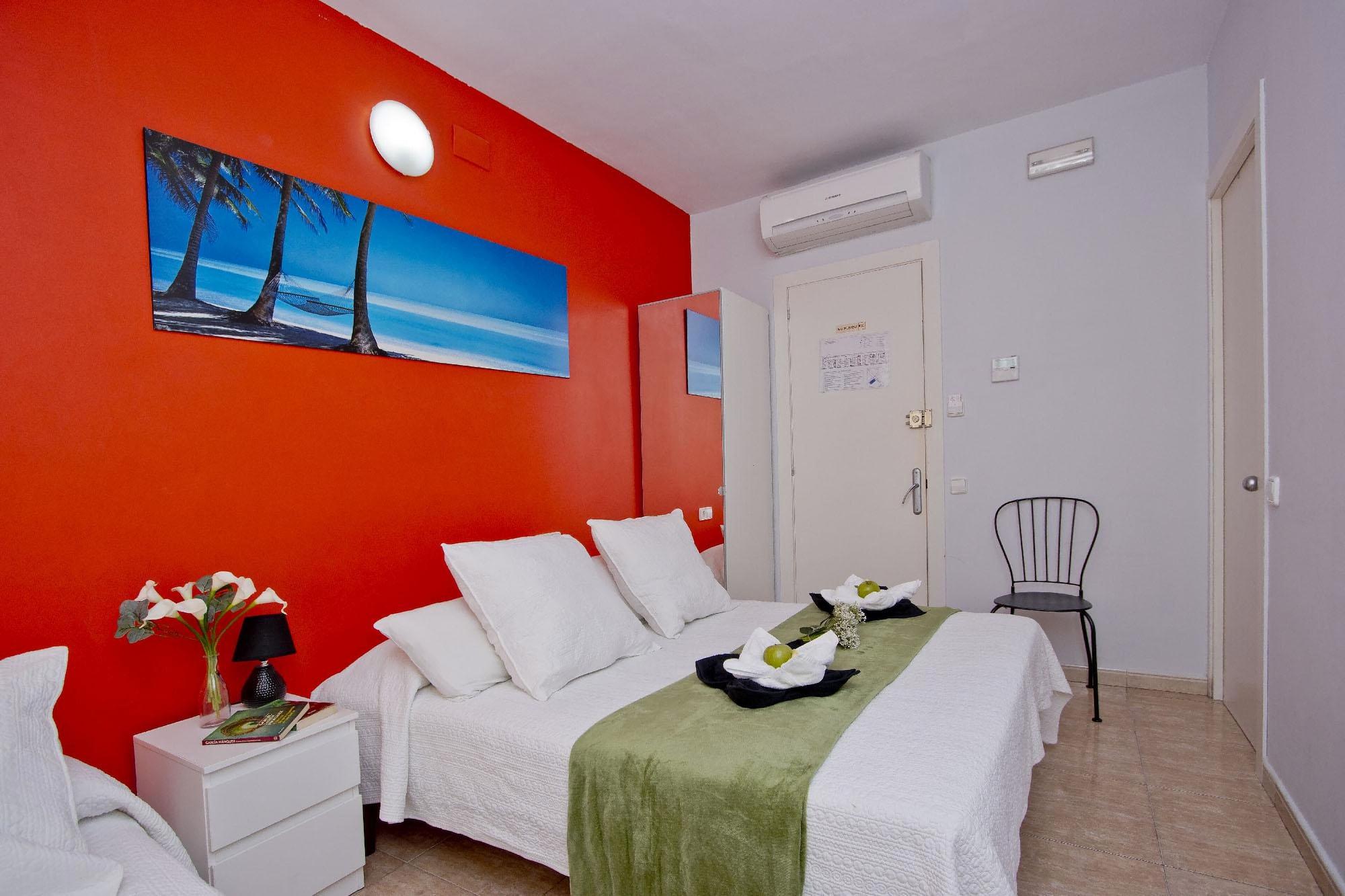 Barcelona City North Hostal Eksteriør billede