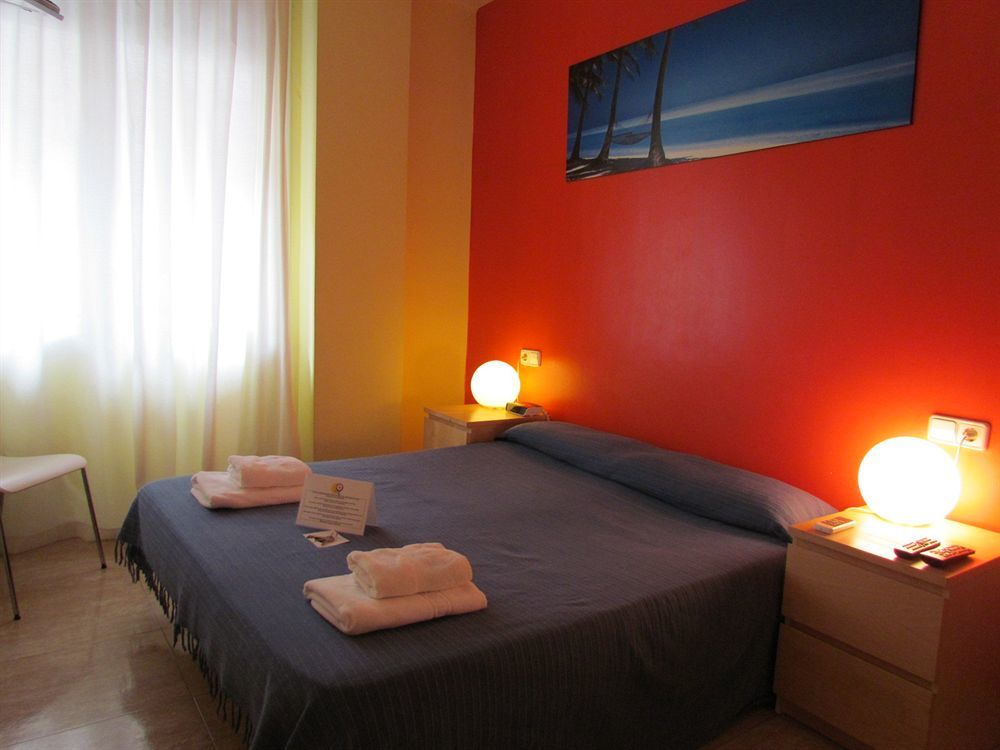 Barcelona City North Hostal Eksteriør billede